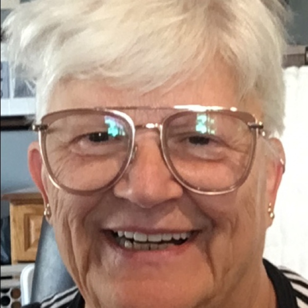 Meet your Posher, Sandi